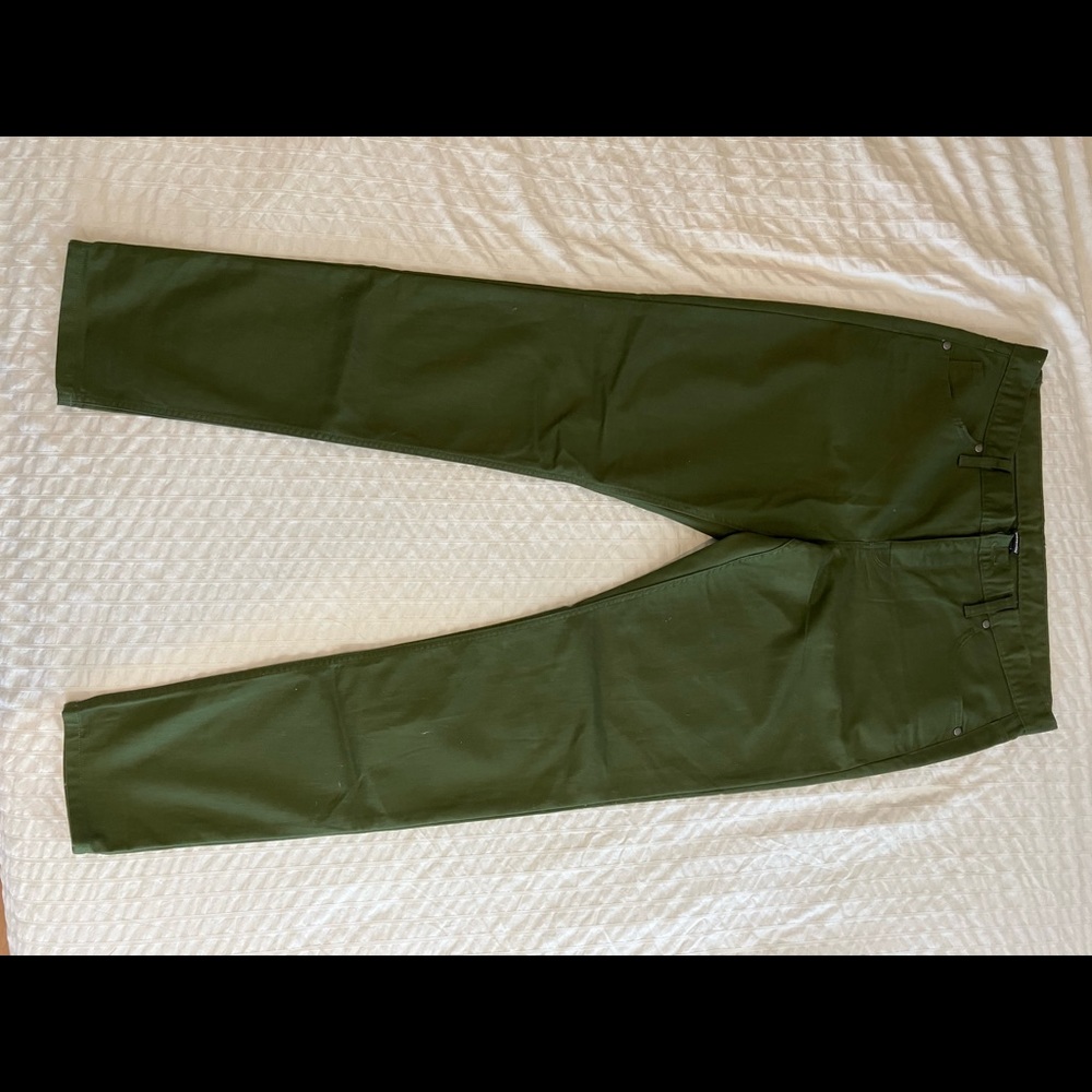 Like new green Patagonia pants, tall